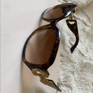 GUCCI
Brown Swarovski Horsebit Sunglasses GG3017